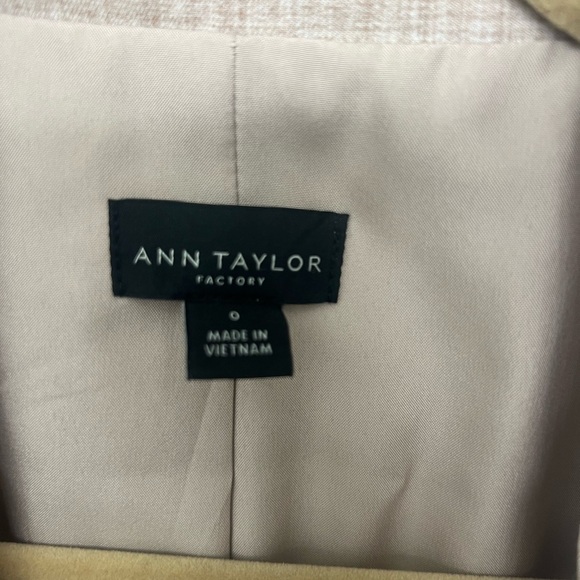 Ann Taylor Blazer - Picture 3 of 4